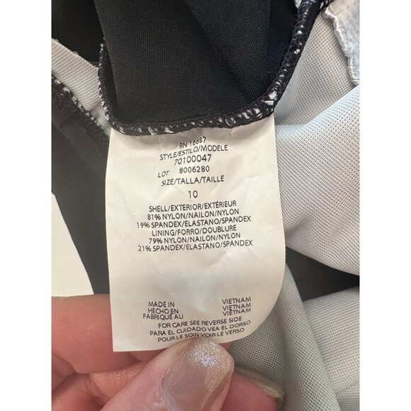 Swim Solutions One Piece Tummy Control Coral Size 10 Padded NWT - Picture 11 of 16